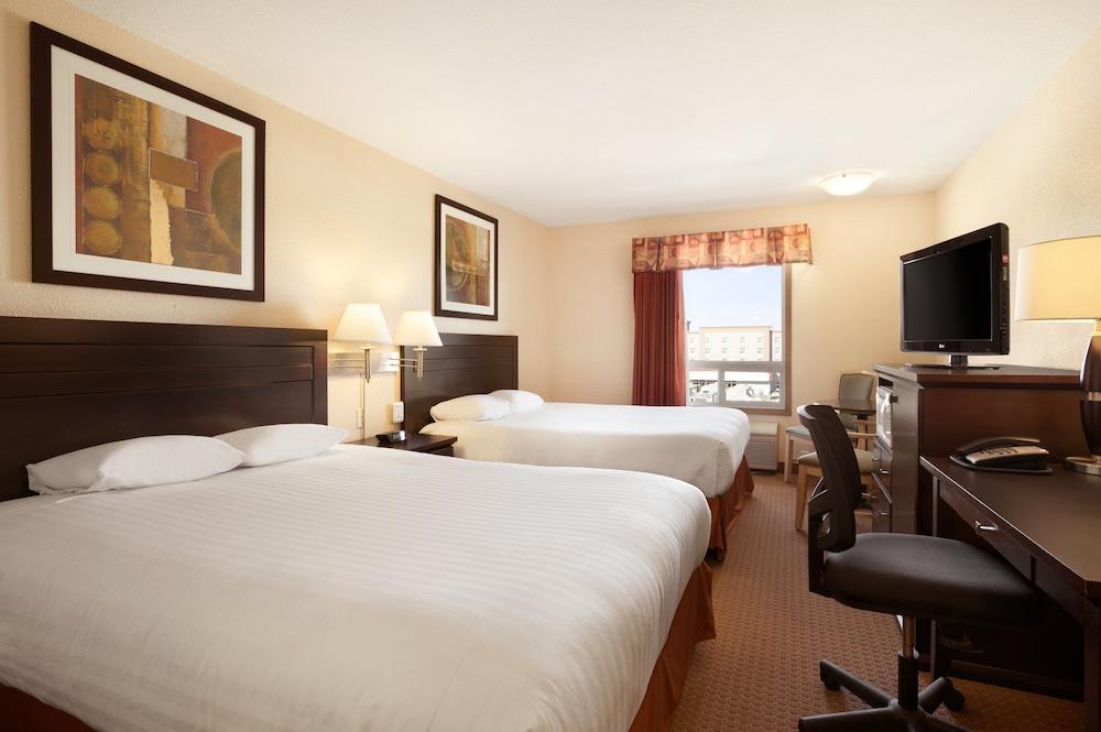 Super 8 By Wyndham Edmonton International Airport Hotel Leduc Luaran gambar