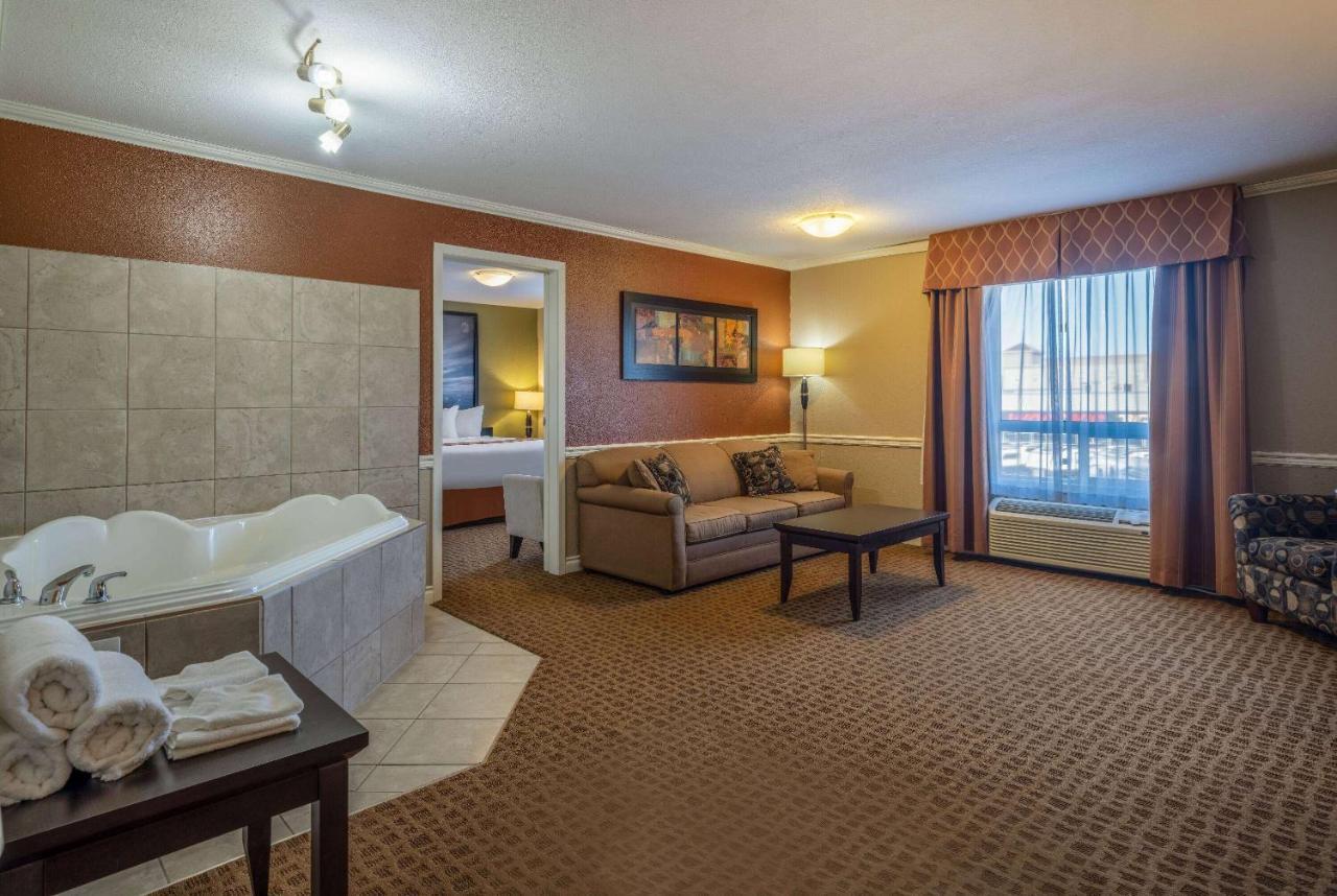 Super 8 By Wyndham Edmonton International Airport Hotel Leduc Luaran gambar